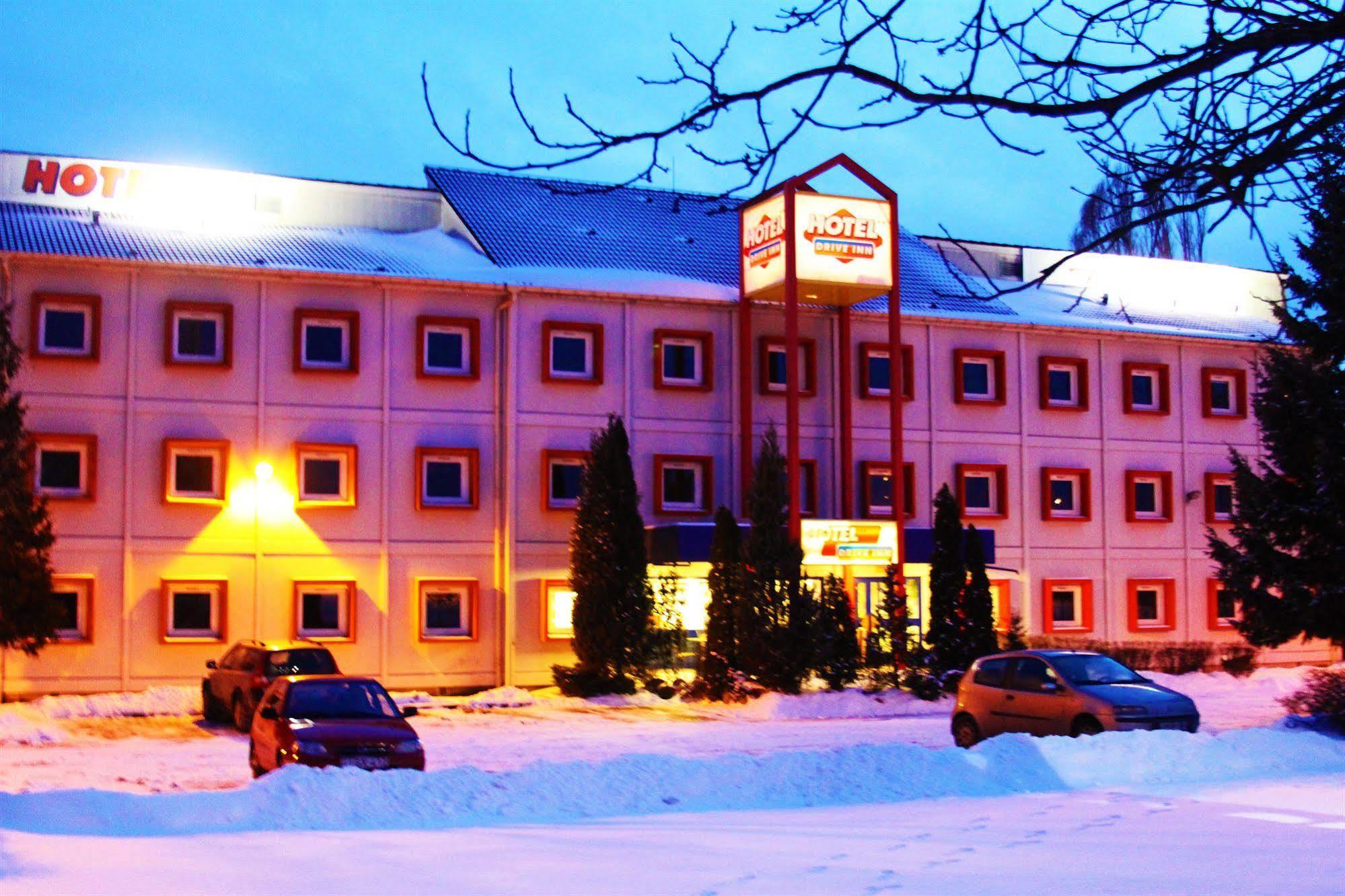 Drive Inn Hotel Torokbalint Ngoại thất bức ảnh