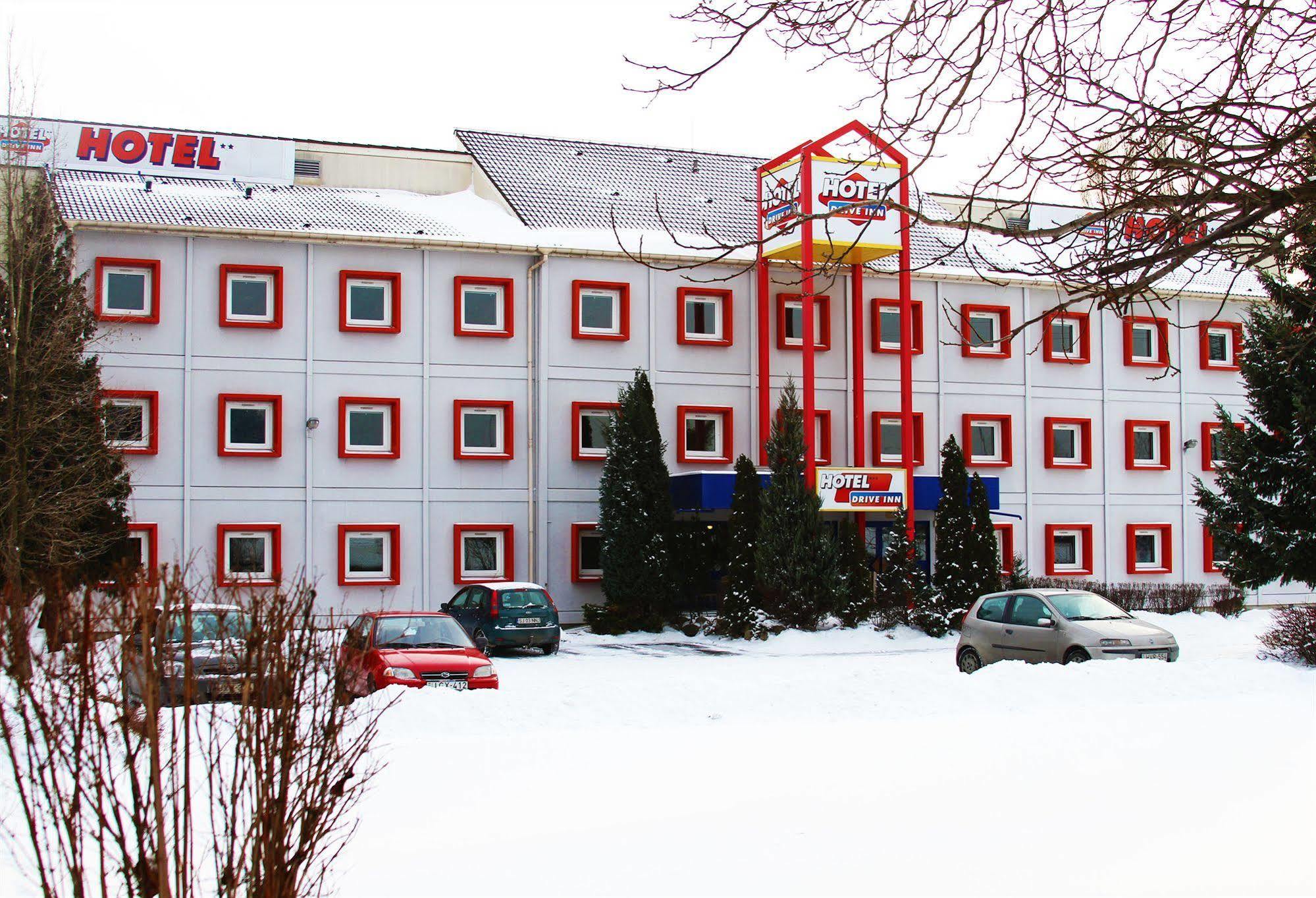 Drive Inn Hotel Torokbalint Ngoại thất bức ảnh