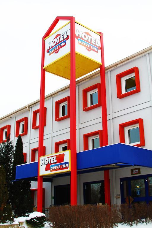 Drive Inn Hotel Torokbalint Ngoại thất bức ảnh